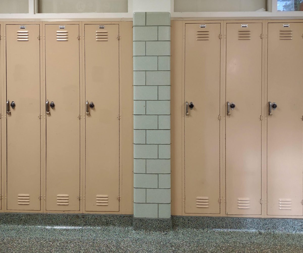 Students React to Loss of Lockers and Planners